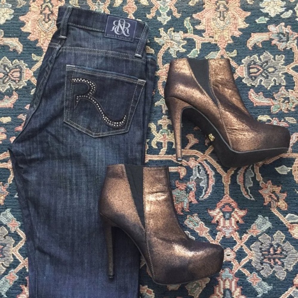 Rock & Republic Metallic Platform Heel Booties 8